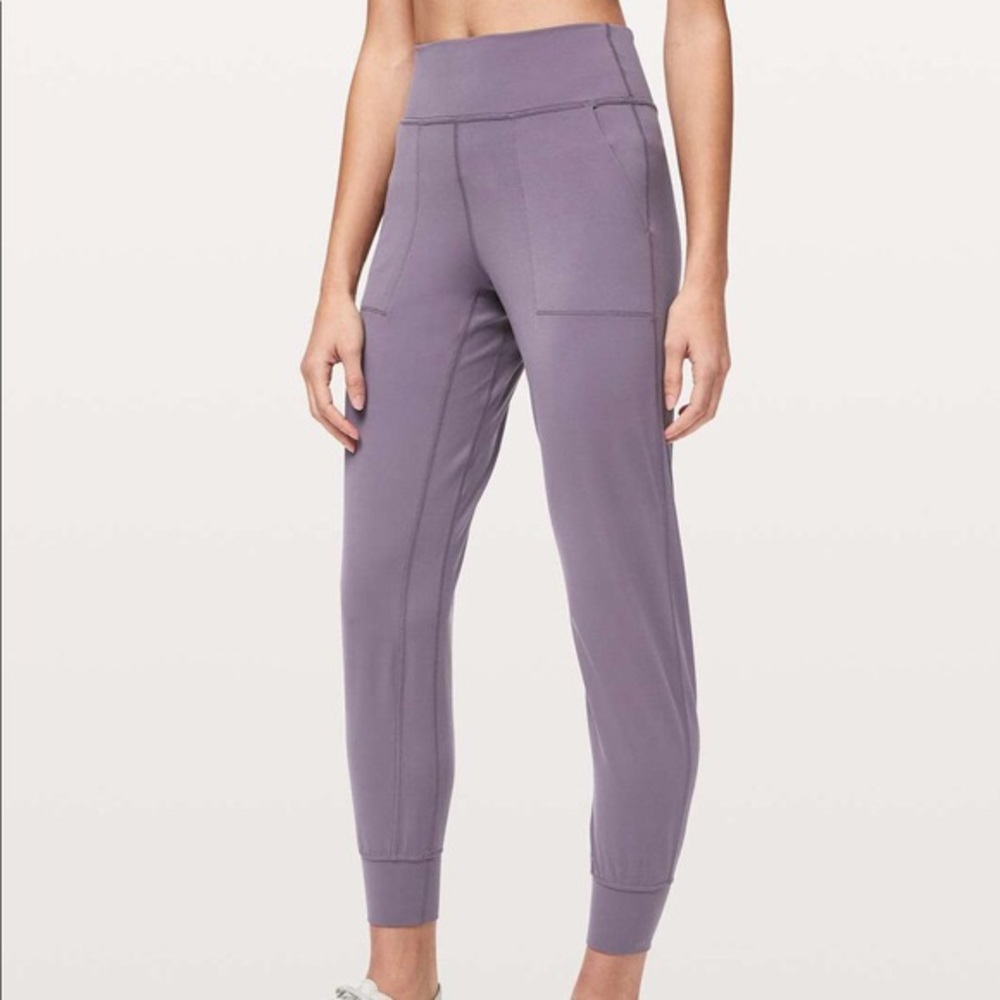 Lululemon align jogger crop *23 in graphite purple